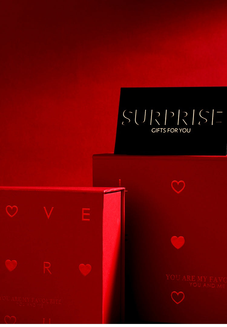 Foldable Love Gift Box: The Perfect Blend of Unique Design and Thoughtful Sentiment